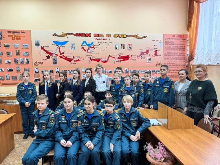 Посещение кадетами музея имени П.А. Белова в МБОУ &quot;СШ №4&quot;.