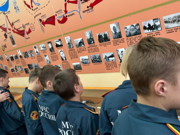 Посещение кадетами музе имени П.А. Белова  в МБОУ &quot;СШ №4&quot;.